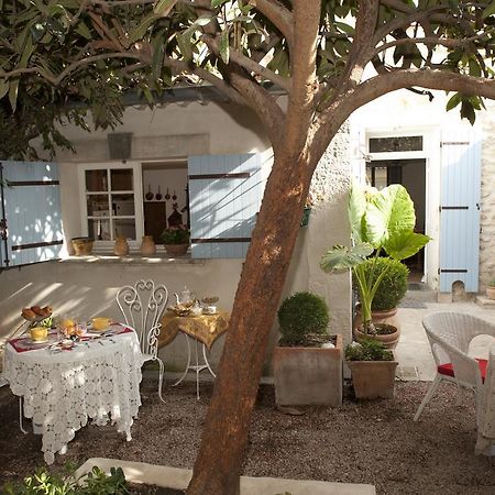 Bed and Breakfast La Maison Du Peintre En Provence Mallemort Exterior foto